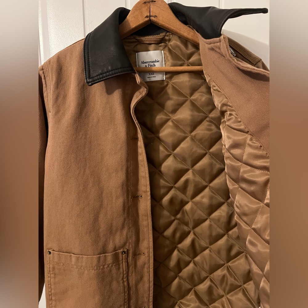 Abercrombie and Fitch Barn Jacket - Picture 5 of 12